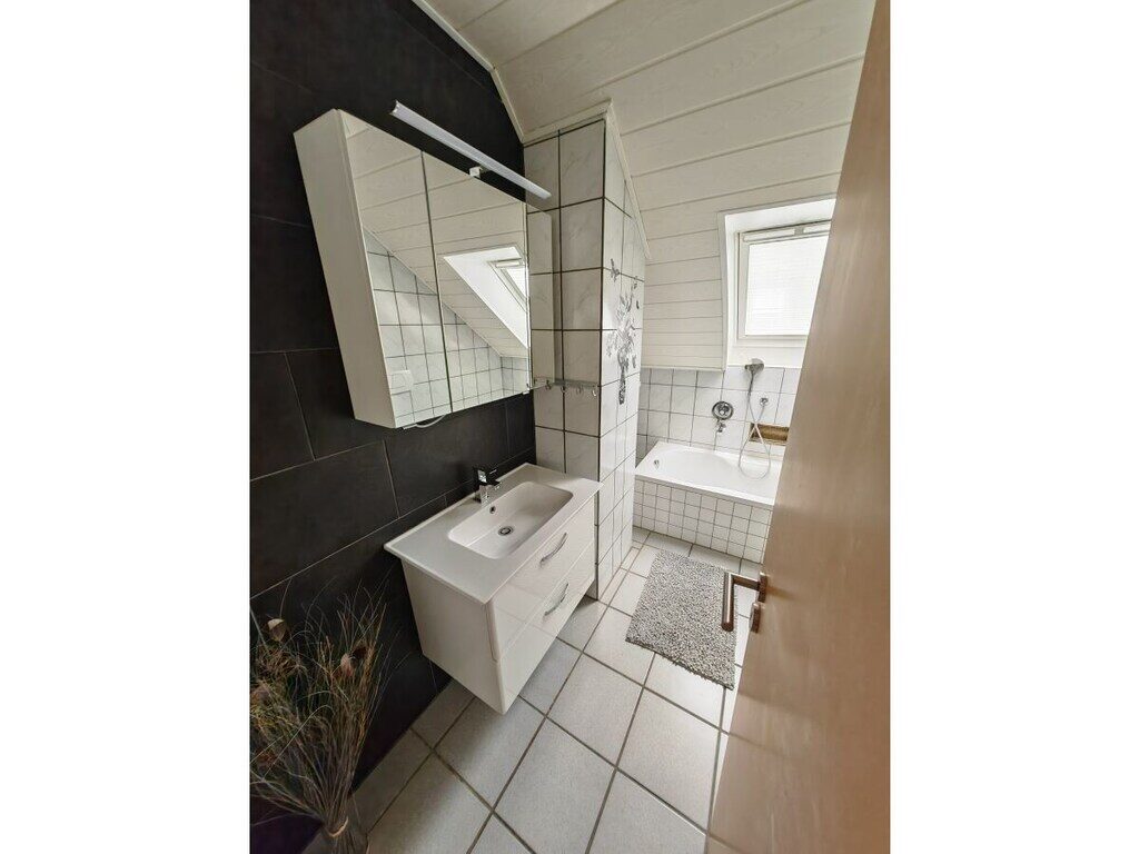 Modernes Badezimmer